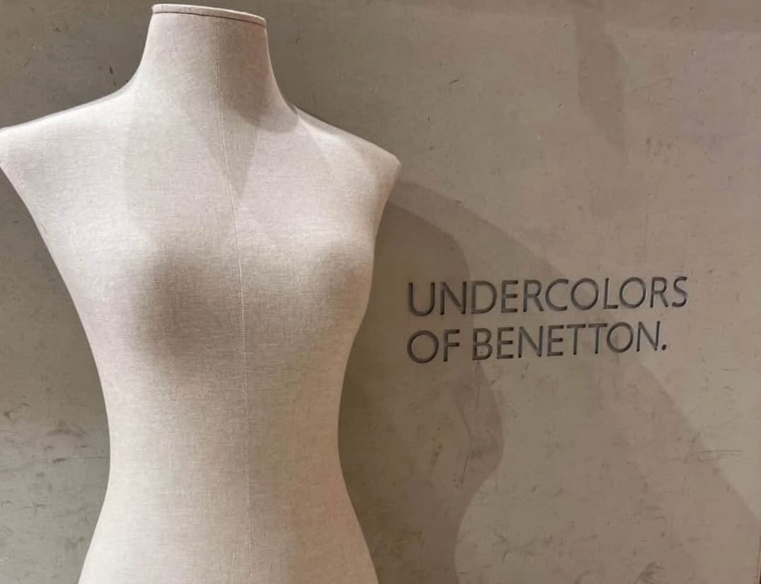 Chiusura Negozio Undercolors Benetton Cagliari