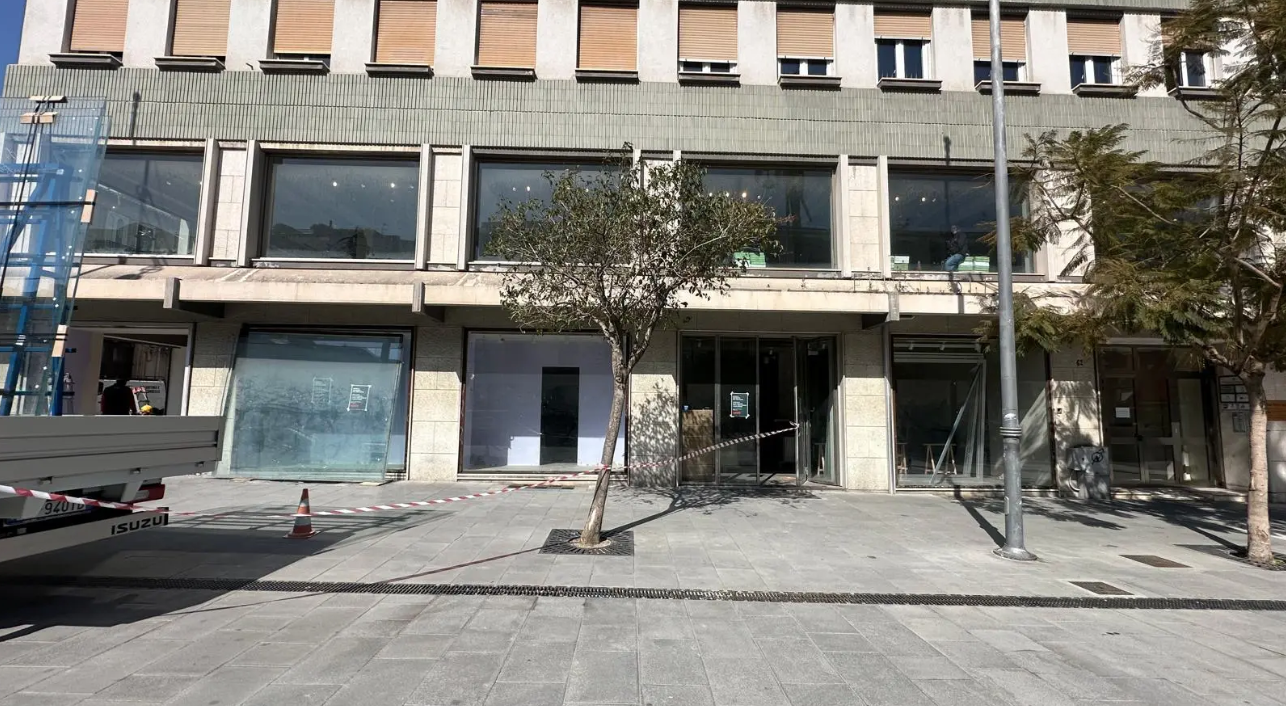 negozio Benetton chiuso Messina